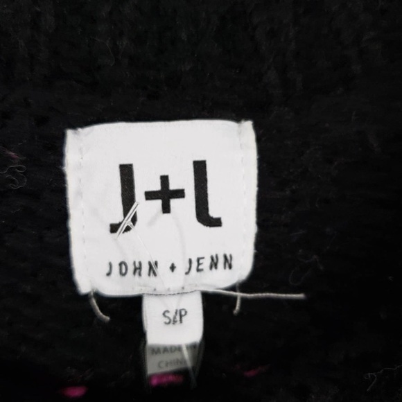 Nwt JOHN + JENN Women's Black & Hot Pink Long Sleeve Crew Neck Sweater 💫✨🩷🖤NWT - Picture 3 of 6